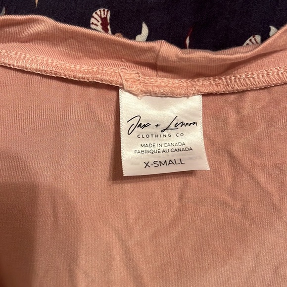 Short sleeve peplum tshirt - Picture 2 of 2